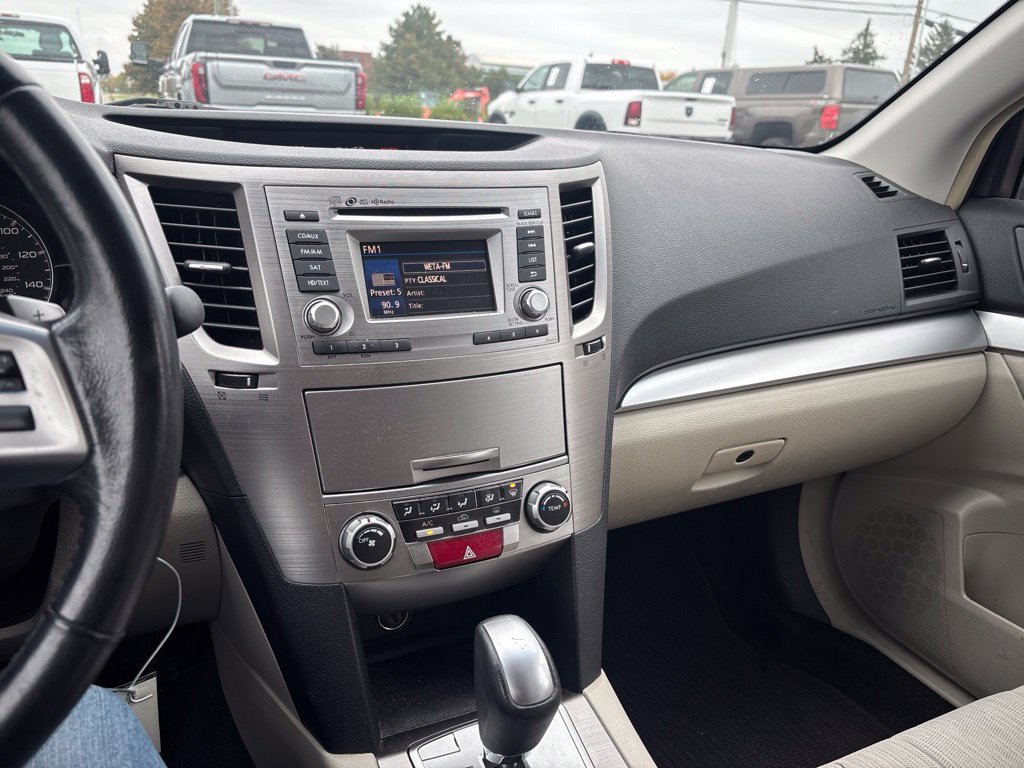 Used 2014 Subaru Outback 2.5i Premium AWD/4WD image 10