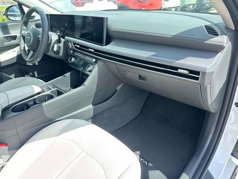 New 2026 Hyundai Sonata SEL FWD image 16