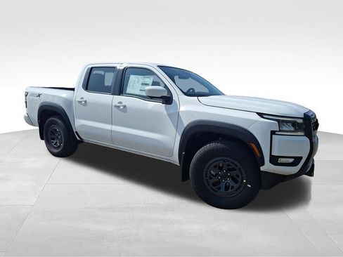 New 2026 Nissan Frontier Pro-X w/ Pro-X Convenience Package RWD image 1