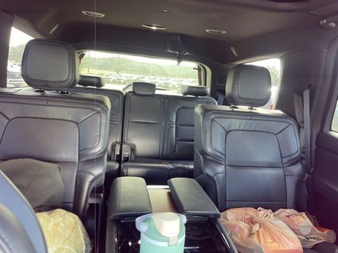 Used 2024 Lincoln Navigator Reserve image 20