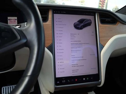 Used 2020 Tesla Model X Performance image 21