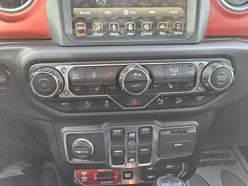 Used 2019 Jeep Wrangler Unlimited Rubicon image 15