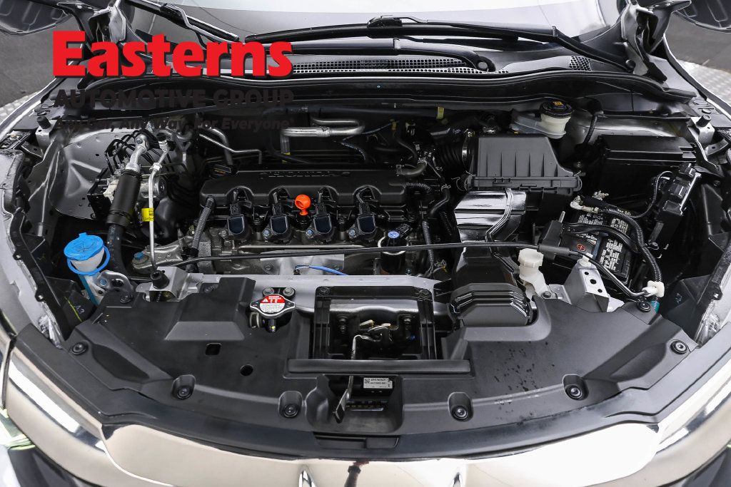 Used 2022 Honda HR-V EX image 9