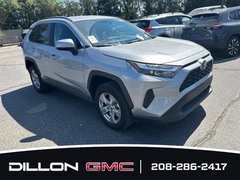 Used 2025 Toyota RAV4 XLE AWD/4WD image 7