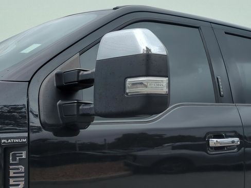 Used 2020 Ford F250 Platinum image 28