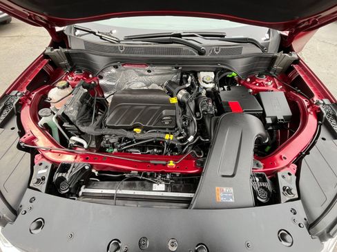 Used 2025 Chevrolet Trax LT w/ LT Convenience Package image 25