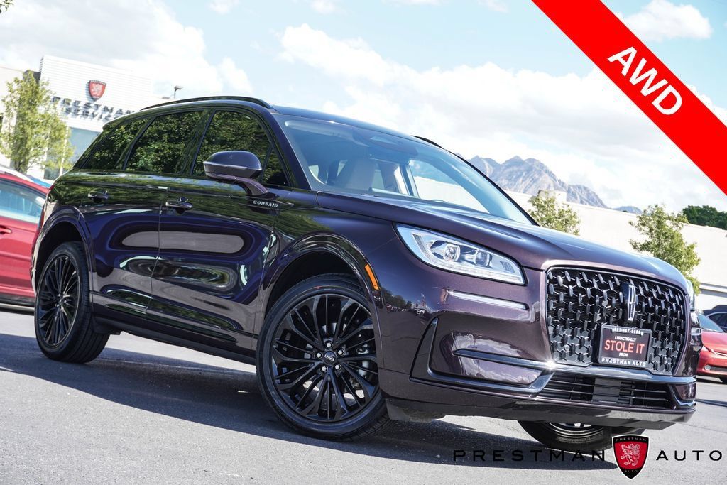 Used 2023 Lincoln Corsair Reserve w/ Equipment Group 201A AWD/4WD image 1