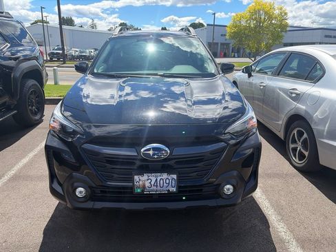 Used 2025 Subaru Outback Premium AWD/4WD image 6