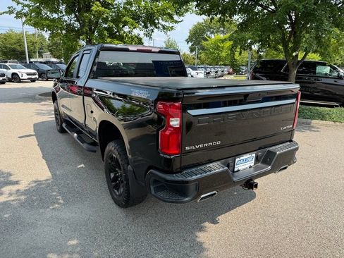 Used 2020 Chevrolet Silverado 1500 Custom Trail Boss w/ Custom Convenience Package AWD/4WD image 3
