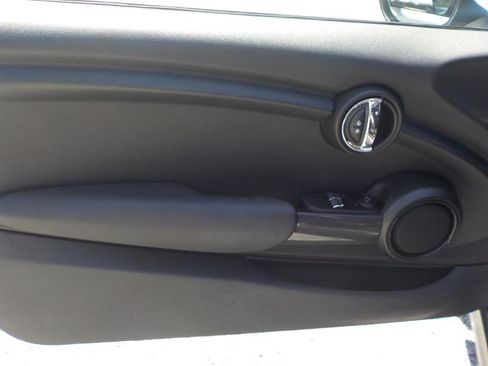 Used 2016 MINI Cooper 2-Door Hardtop image 9