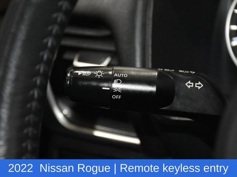 Used 2022 Nissan Rogue SV w/ SV Premium Package image 9