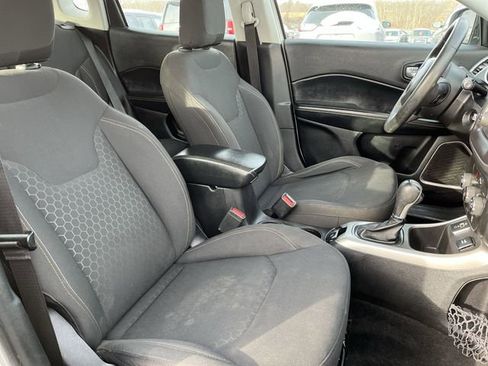 Used 2018 Jeep Compass Sport image 27
