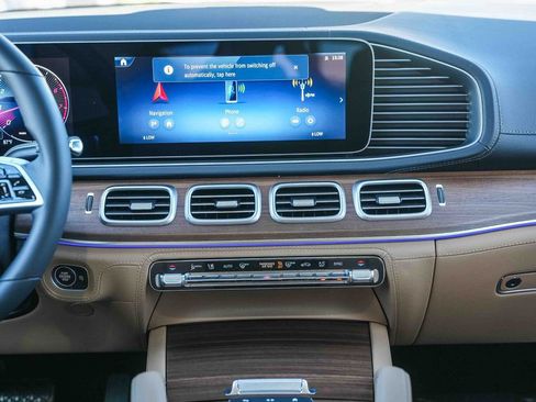 New 2026 Mercedes-Benz GLE 450 4MATIC image 13