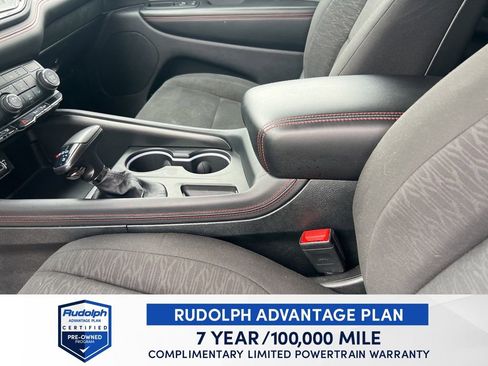 Used 2025 Dodge Durango GT RWD image 25