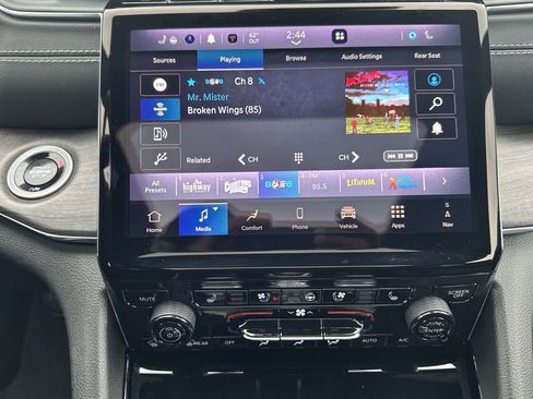 Used 2024 Jeep Grand Cherokee L Overland w/ Advanced Protech Group III image 31