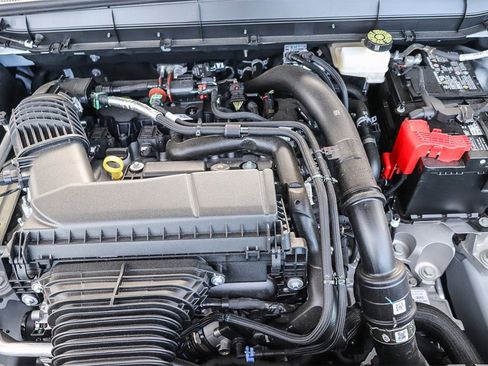 Used 2025 Lincoln Nautilus Premier w/ Equipment Group 102A image 13