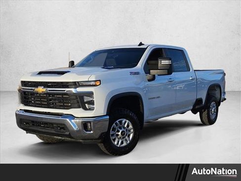 Used 2024 Chevrolet Silverado 2500 LT w/ Convenience Package image 1