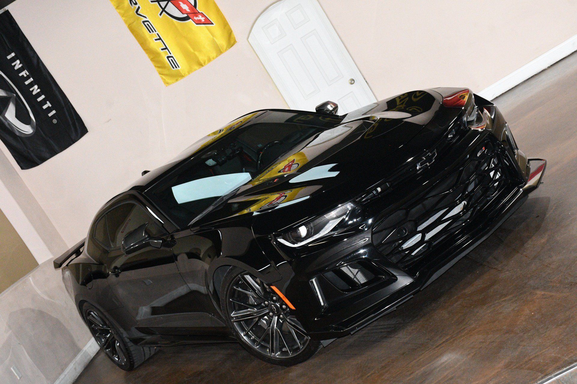 Used 2020 Chevrolet Camaro ZL1 RWD image 77