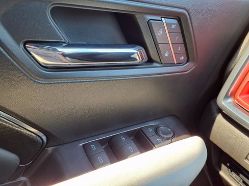 Used 2024 GMC Canyon AT4X AWD/4WD image 20