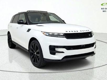 Used 2025 Land Rover Range Rover Sport SE