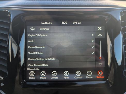 Used 2022 Jeep Cherokee Limited image 42