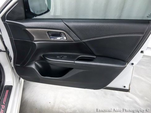 Used 2016 Honda Accord Sport image 28