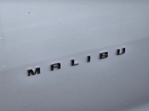 Used 2020 Chevrolet Malibu LT FWD image 4