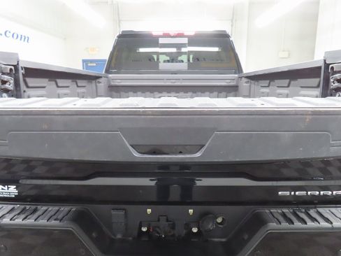 Used 2024 GMC Sierra 3500 Denali w/ Denali Reserve Package image 42