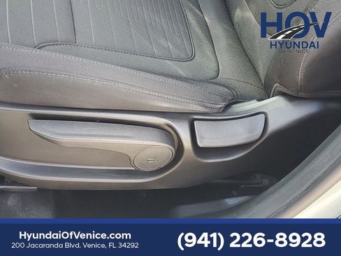Certified 2023 Hyundai Santa Cruz SE AWD/4WD image 22