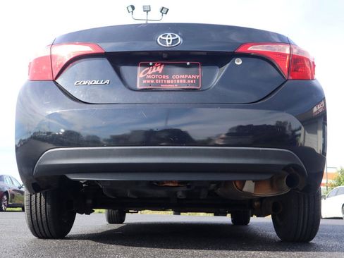 Used 2017 Toyota Corolla L FWD image 9