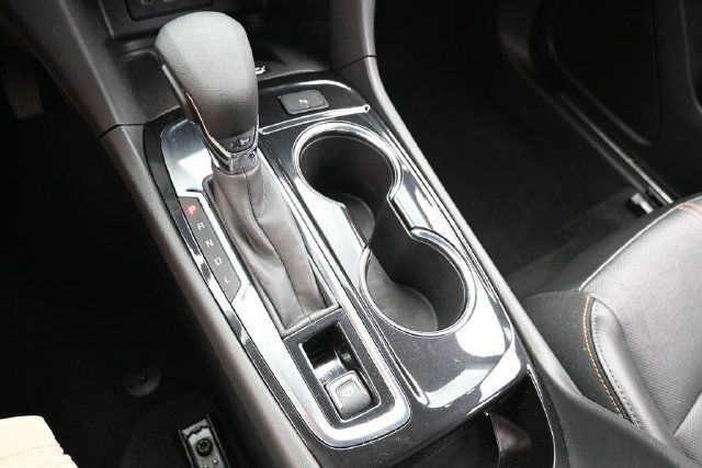 Used 2022 Chevrolet Equinox Premier FWD image 27
