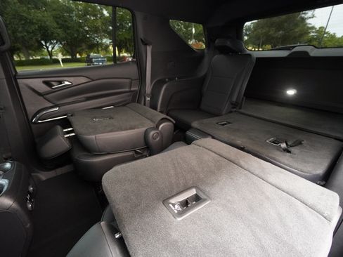Used 2026 Chevrolet Traverse LT FWD image 26