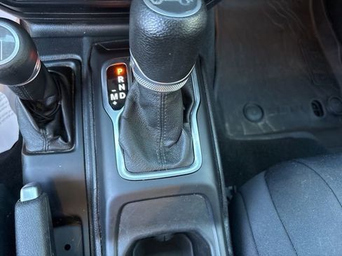 Used 2019 Jeep Wrangler Unlimited Sport S image 19