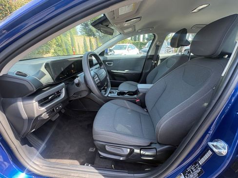 Used 2025 Kia K4 FWD image 27