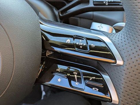 New 2025 Mercedes-Benz GLC 300 4MATIC image 12