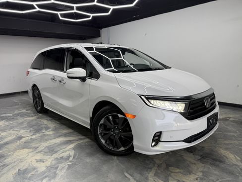 Used 2023 Honda Odyssey Touring image 6