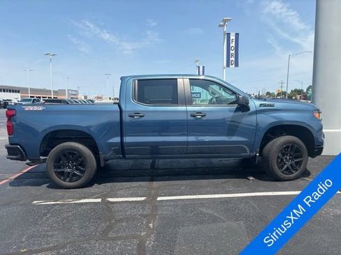 Used 2024 Chevrolet Silverado 1500 Custom Trail Boss w/ LPO, Dark Essentials Package AWD/4WD image 9