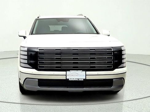 Used 2026 Hyundai Palisade SEL FWD image 2