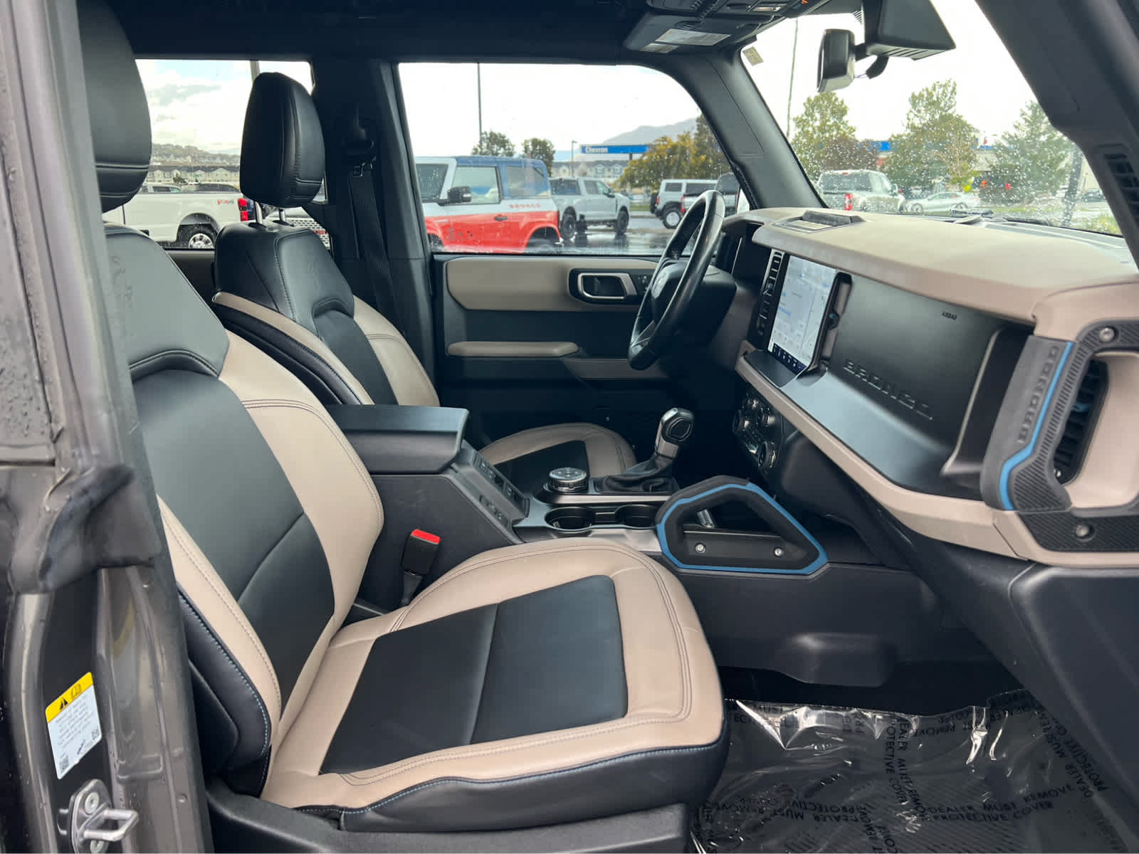 Used 2022 Ford Bronco Wildtrak AWD/4WD image 17