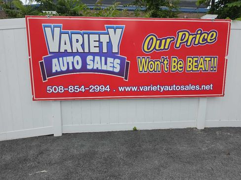 Used 2024 Volvo XC40 B5 Plus w/ Climate Package AWD/4WD image 5