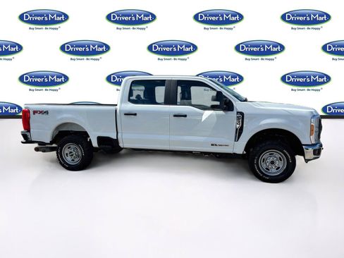 Used 2023 Ford F250 XL w/ FX4 Off-Road Package AWD/4WD image 8
