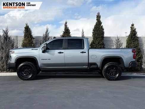 Used 2024 Chevrolet Silverado 2500 ZR2 w/ ZR2 Bison Edition image 4