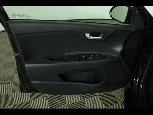Used 2023 Kia Rio LX FWD image 18
