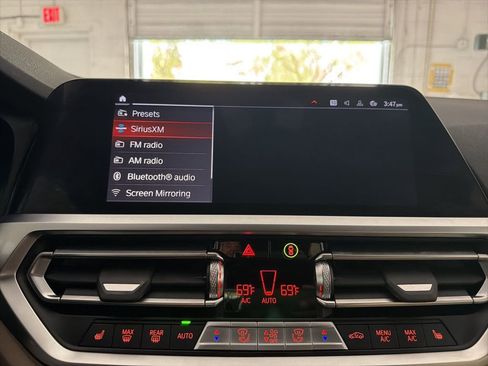 Used 2022 BMW 330i Sedan w/ Driving Assistance Package image 33