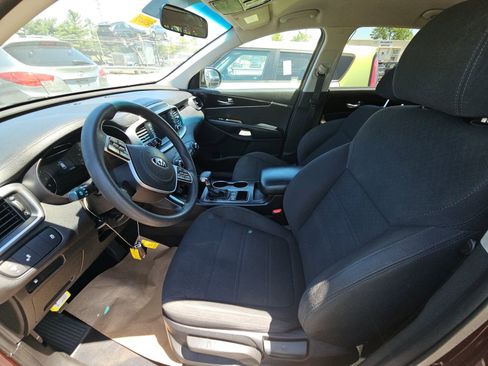 Used 2020 Kia Sorento LX FWD image 6