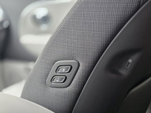 New 2026 Hyundai Ioniq 9 SE image 21