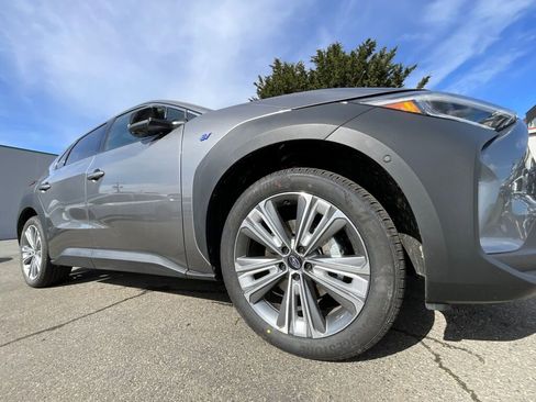 Used 2025 Subaru Solterra Touring image 11