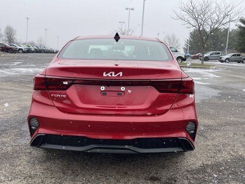 Certified 2023 Kia Forte LXS image 4