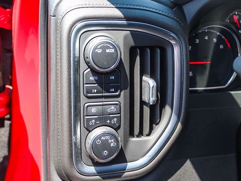 Used 2021 Chevrolet Silverado 1500 LT Trail Boss w/ Bed Protection Package AWD/4WD image 29