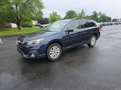 Used 2018 Subaru Outback 2.5i Premium AWD/4WD image 4